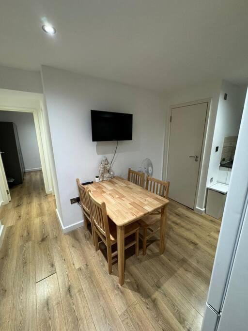 Cozy Apartment - 5 Min From Camden Market Hw7 لندن المظهر الخارجي الصورة